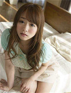 《姐姐妹妹站起来》