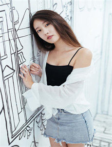《女人不是月亮》